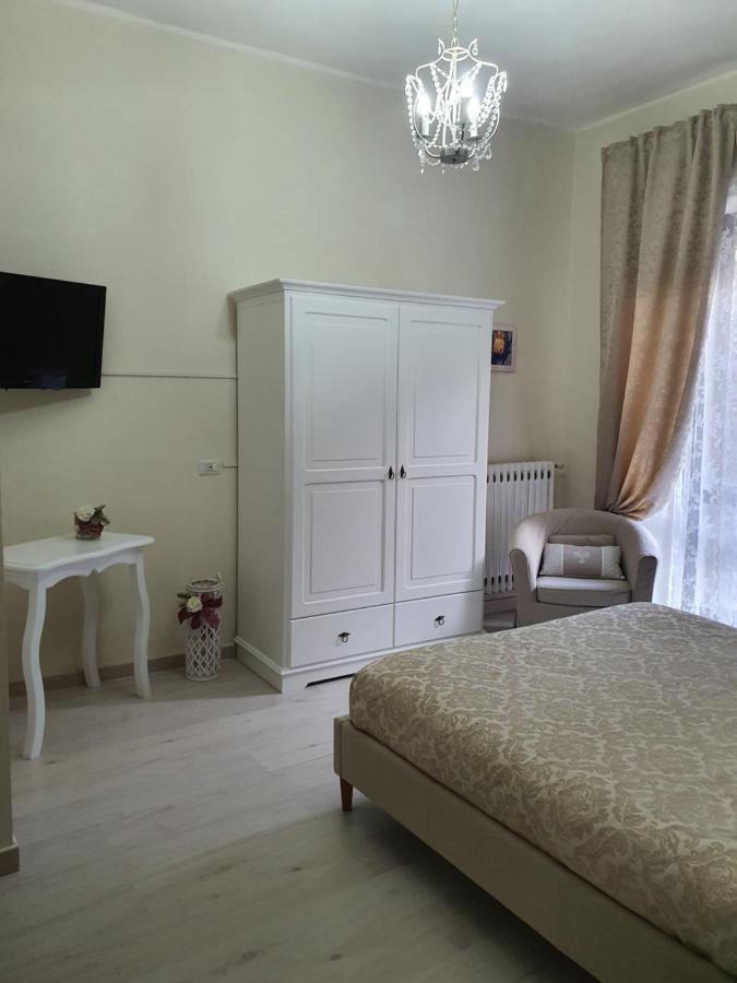 Bed and Breakfast Le Finestre Sulla Piazza Boiano Exterior foto