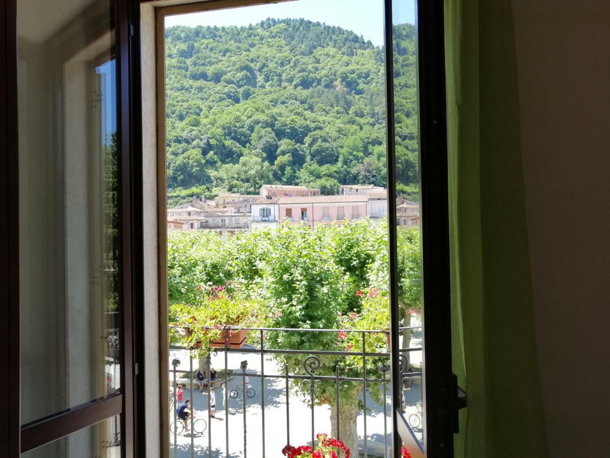Bed and Breakfast Le Finestre Sulla Piazza Boiano Exterior foto